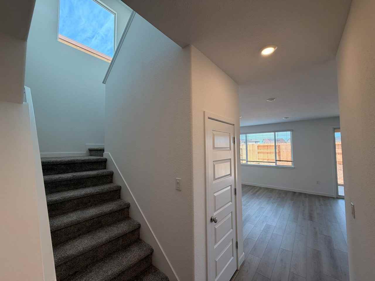 12629 Hereford Ave - Photo 7 of 37