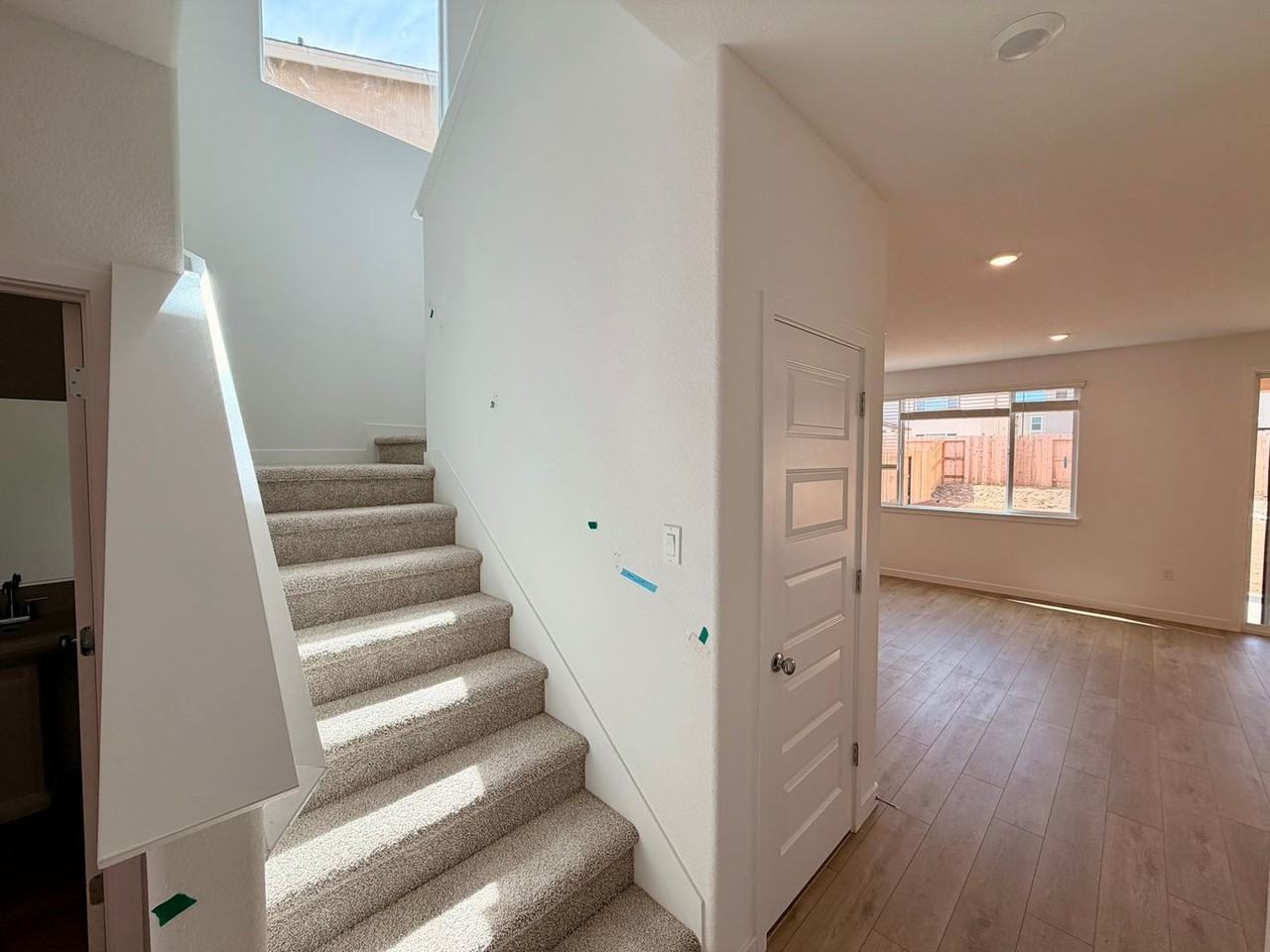 12620 Hereford Ave - Photo 6 of 32