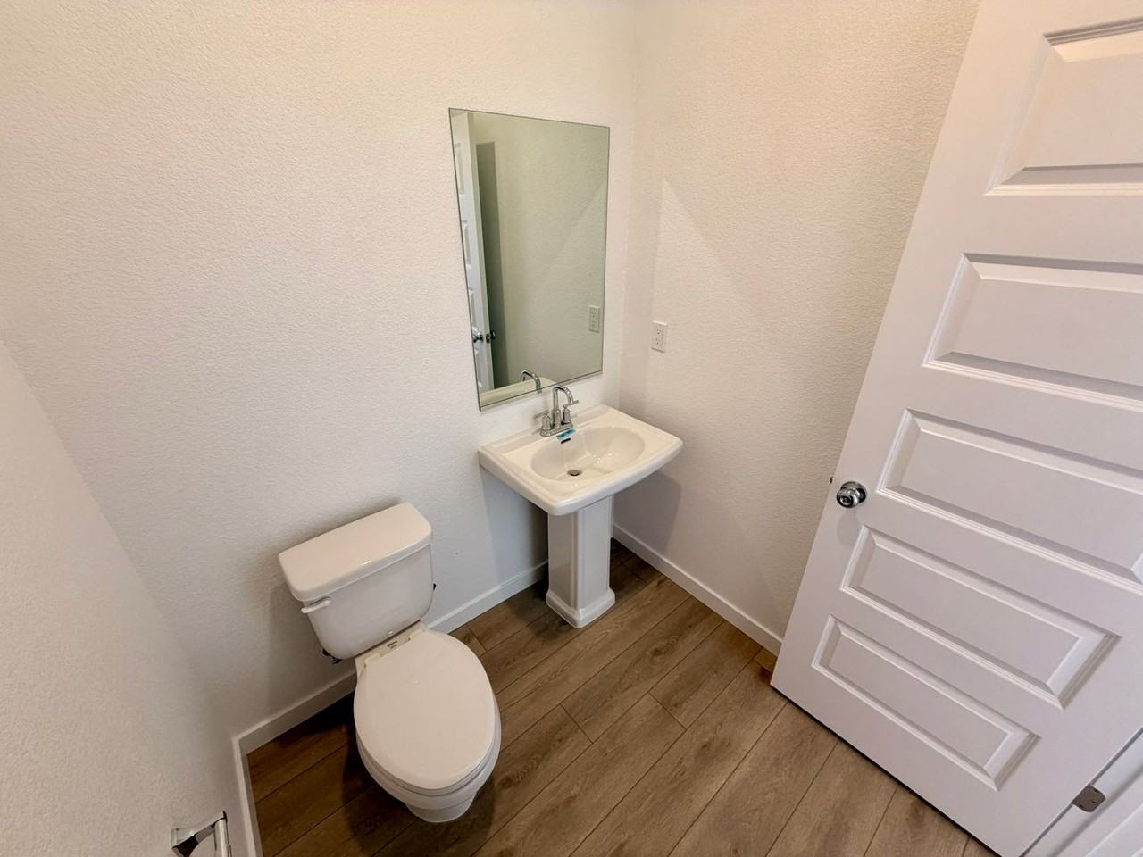 12620 Hereford Ave - Photo 7 of 32