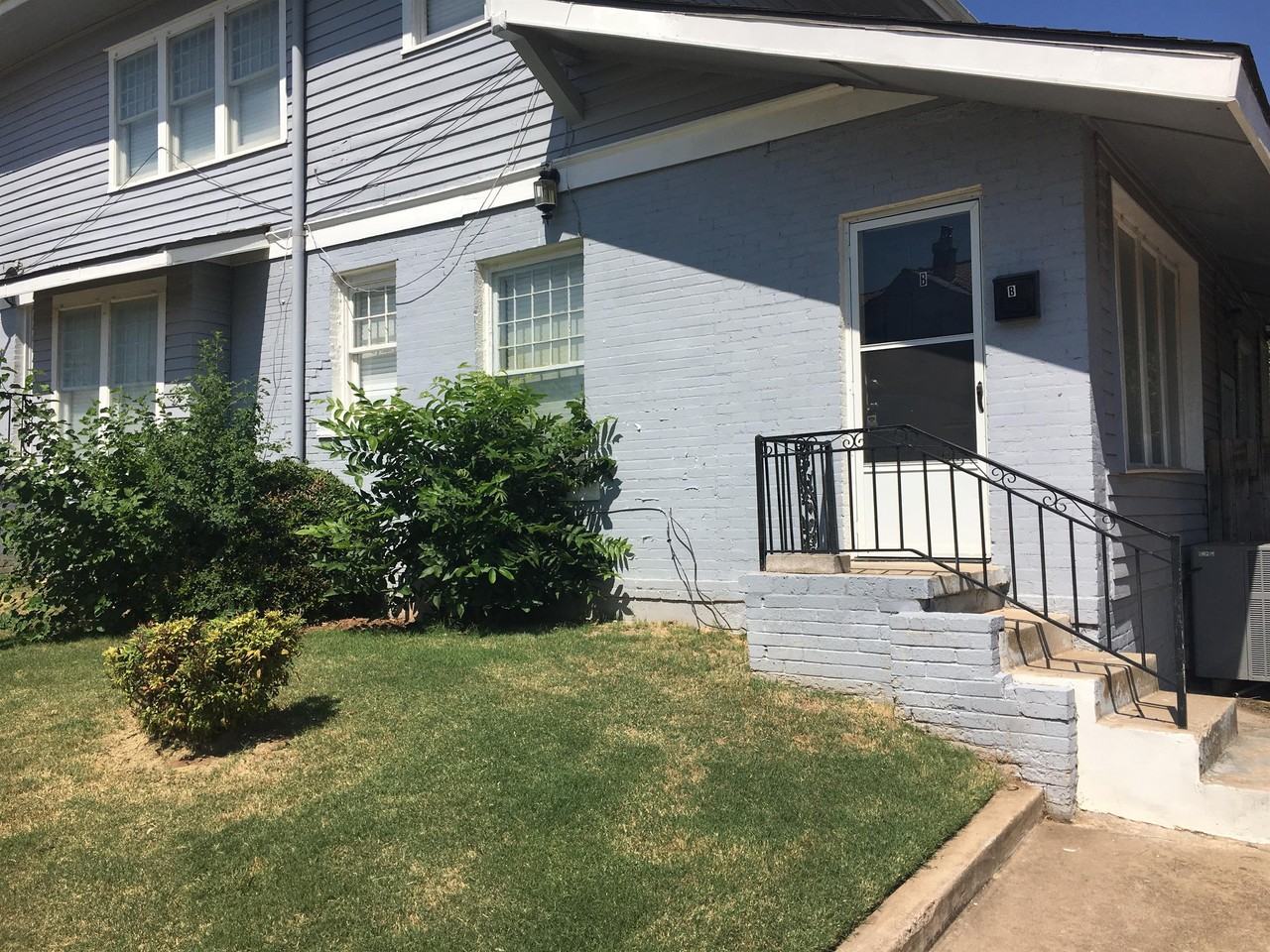 2600 N Robinson Ave #B - Photo 7 of 11