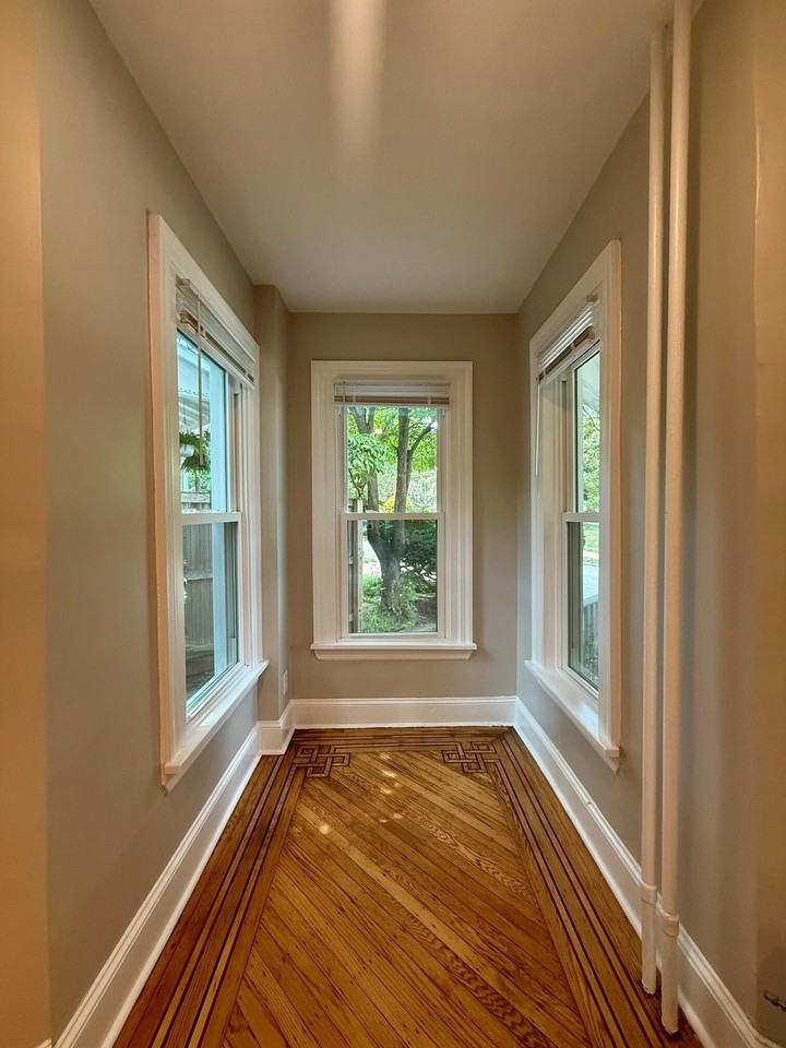 2602 W 18th St #1 - Photo 3 of 16
