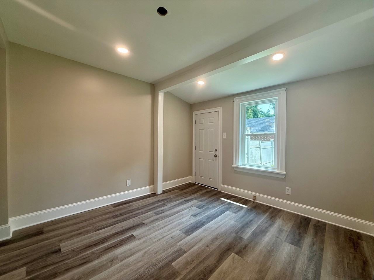 2602 W 18th St #1 - Photo 6 of 16