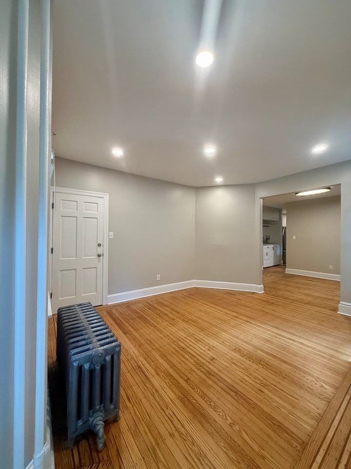 2602 W 18th St #1 - Photo 4 of 16