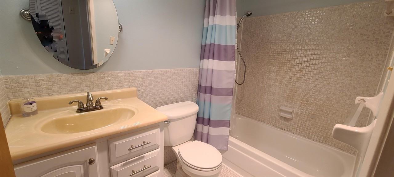 911 Washington Ave #305 - Photo 5 of 14
