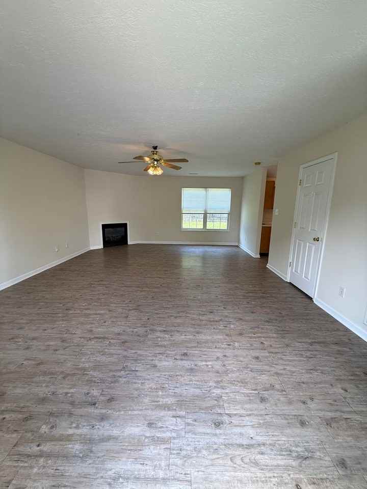 2329 Settlers Ridge Ln - Photo 2 of 18