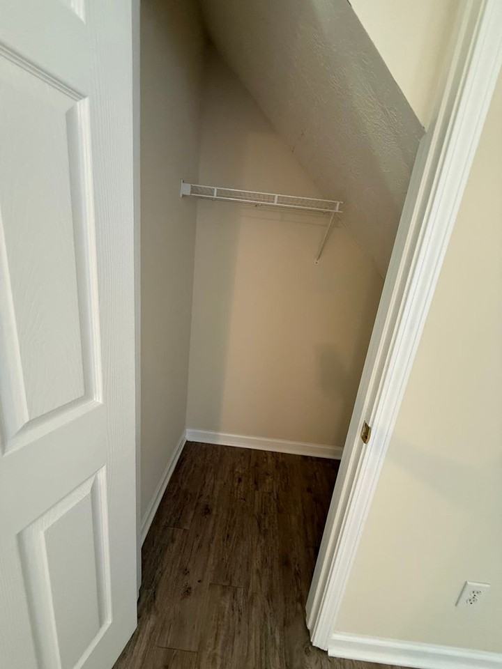 2329 Settlers Ridge Ln - Photo 3 of 18