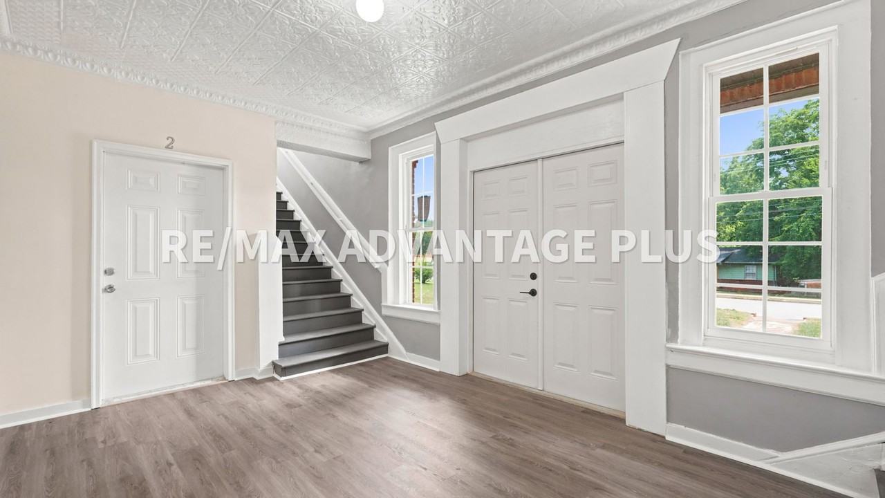 Moses Lofts - Photo 3 of 50