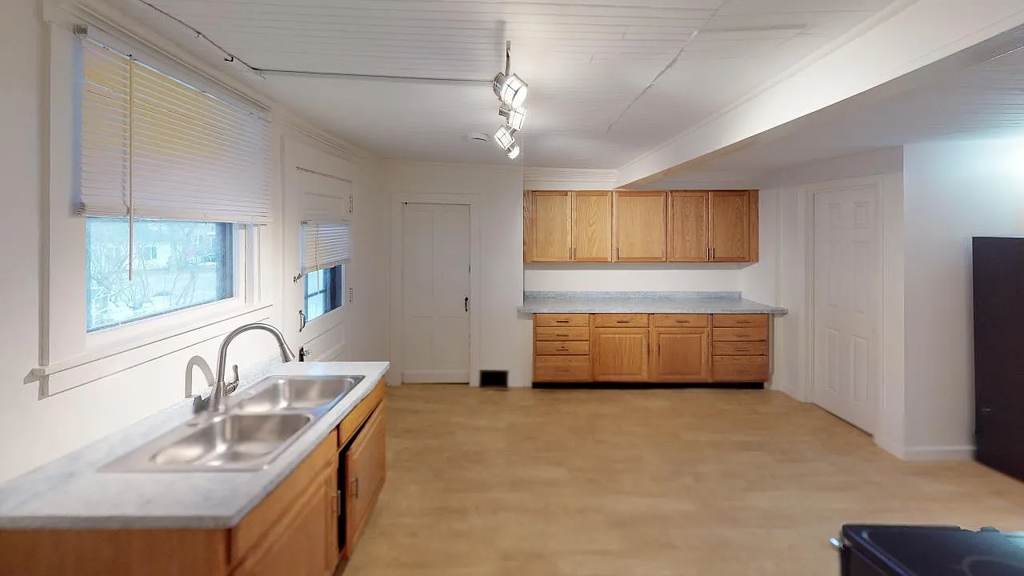 179 Bank Street Ext #1 - Photo 4 of 11