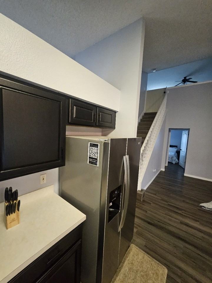 14313 Lake Underhill Rd - Photo 3 of 23