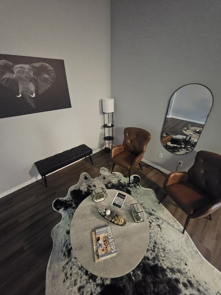14313 Lake Underhill Rd - Photo 4 of 23