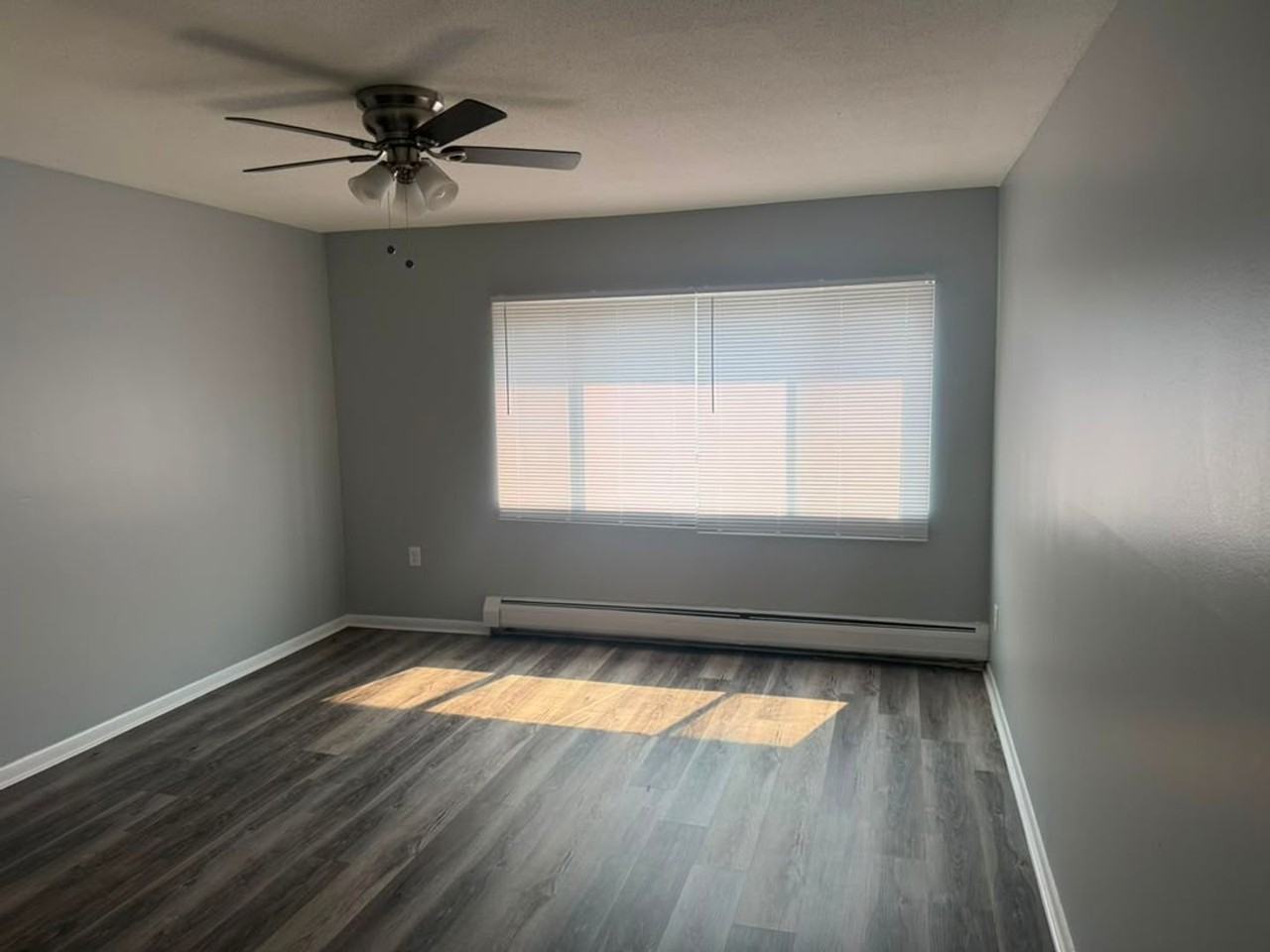 395 Luella St N - Photo 3 of 10