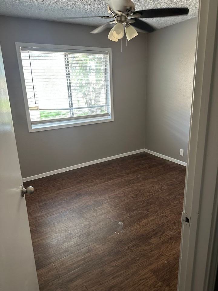 6802 Basilwood Dr - Photo 4 of 6
