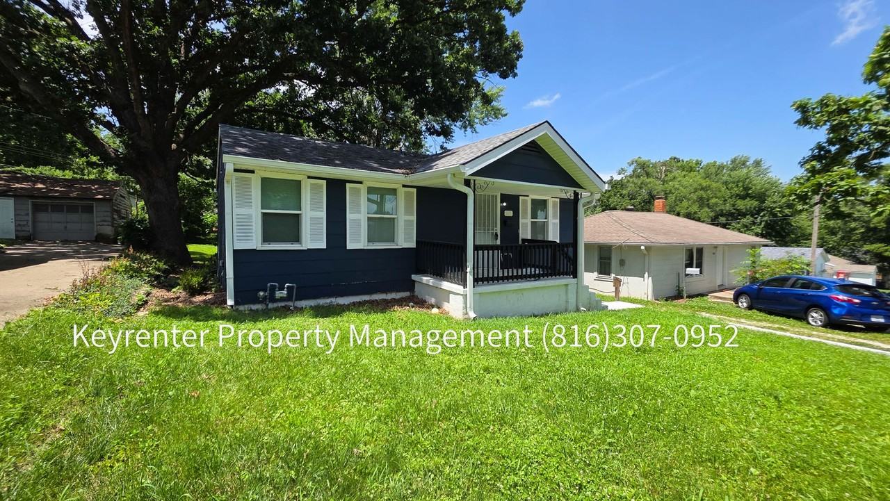802 S Logan Ave - Photo 2 of 19