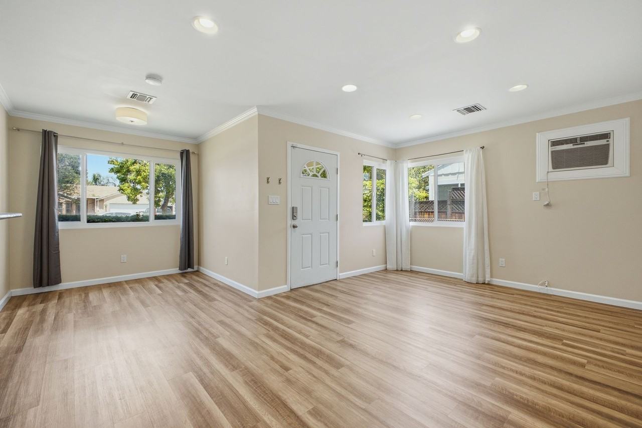 1630 N Ontario St - Photo 3 of 16