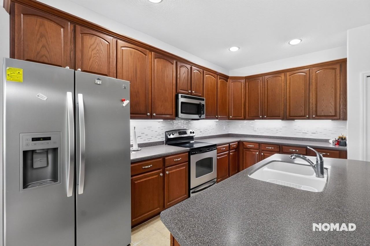 14830 Potterton Cir - Photo 3 of 34