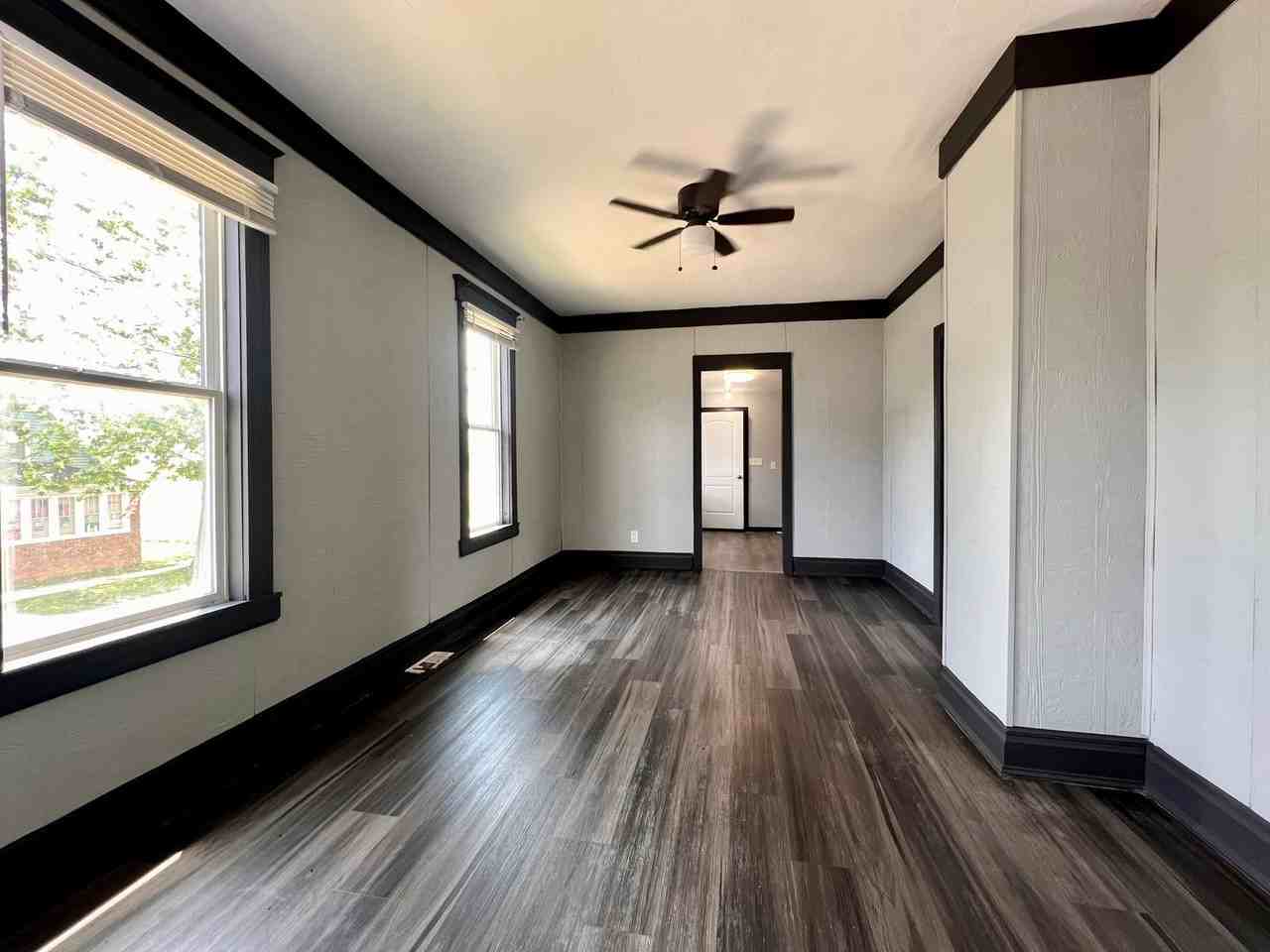 203 South Ave - Photo 3 of 11