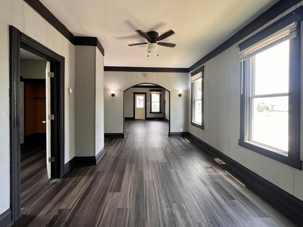 203 South Ave - Photo 4 of 11
