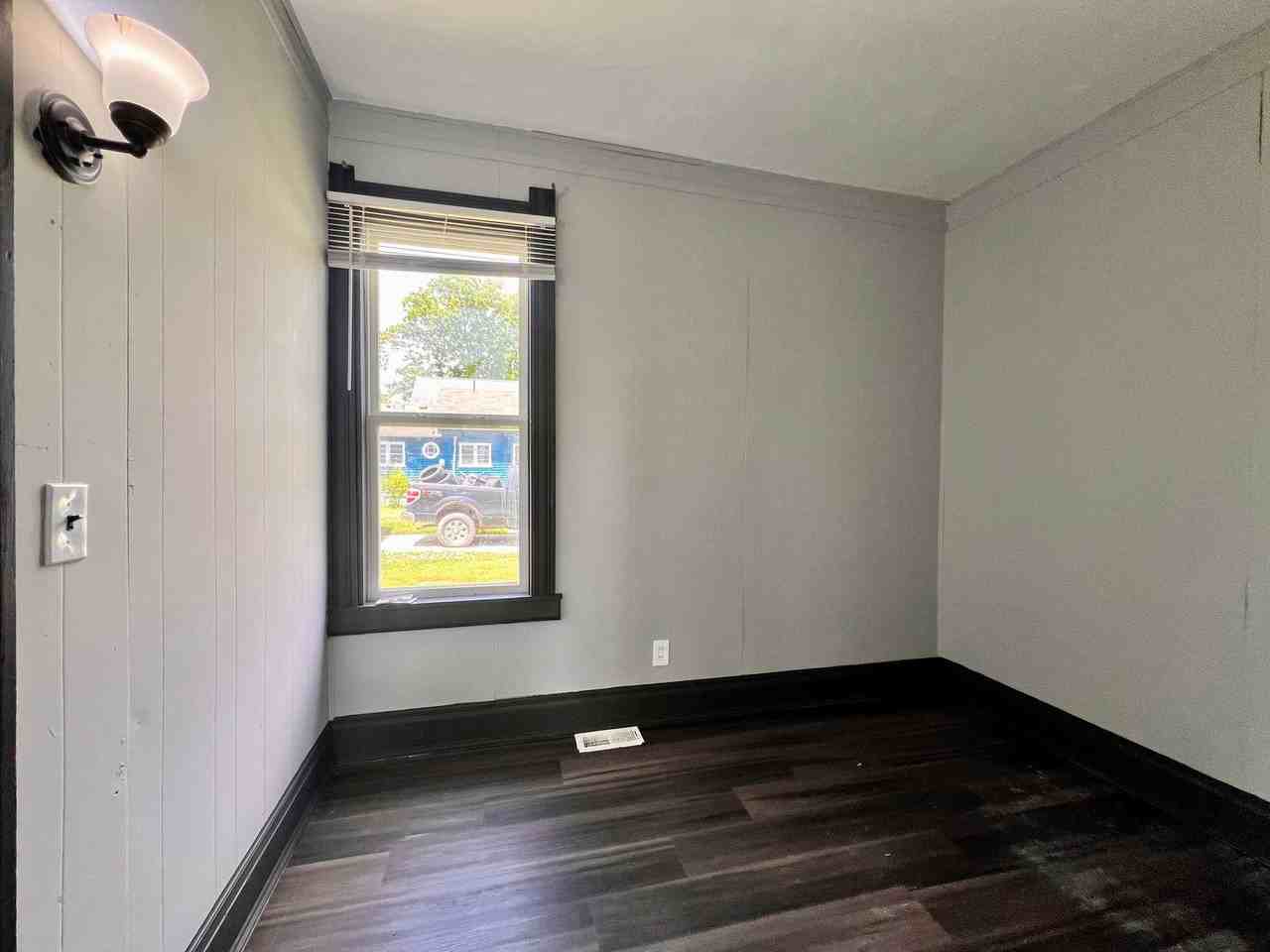 203 South Ave - Photo 6 of 11