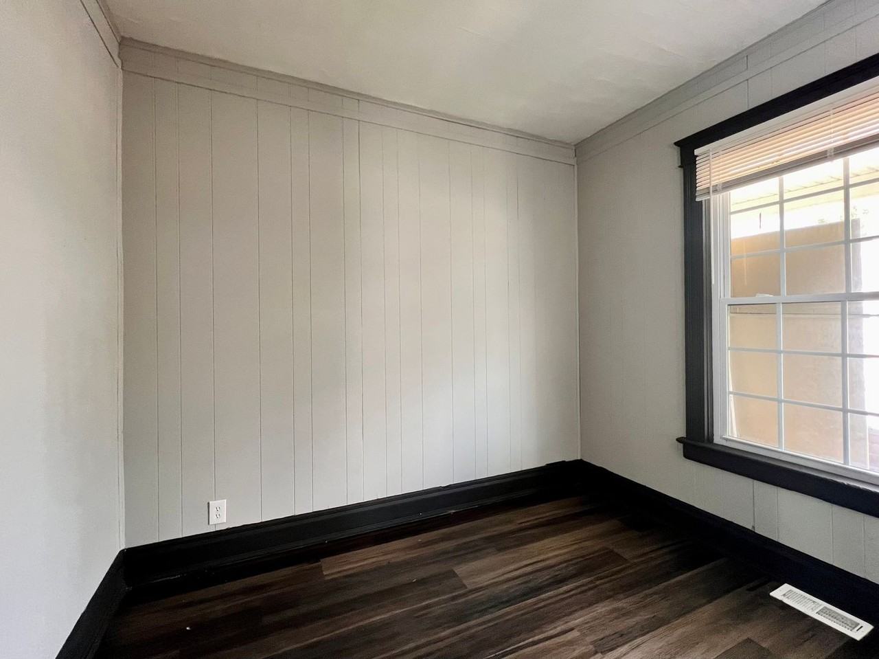 203 South Ave - Photo 7 of 11