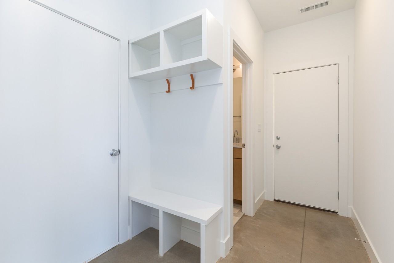 2161 Mayview Rd - Photo 2 of 37