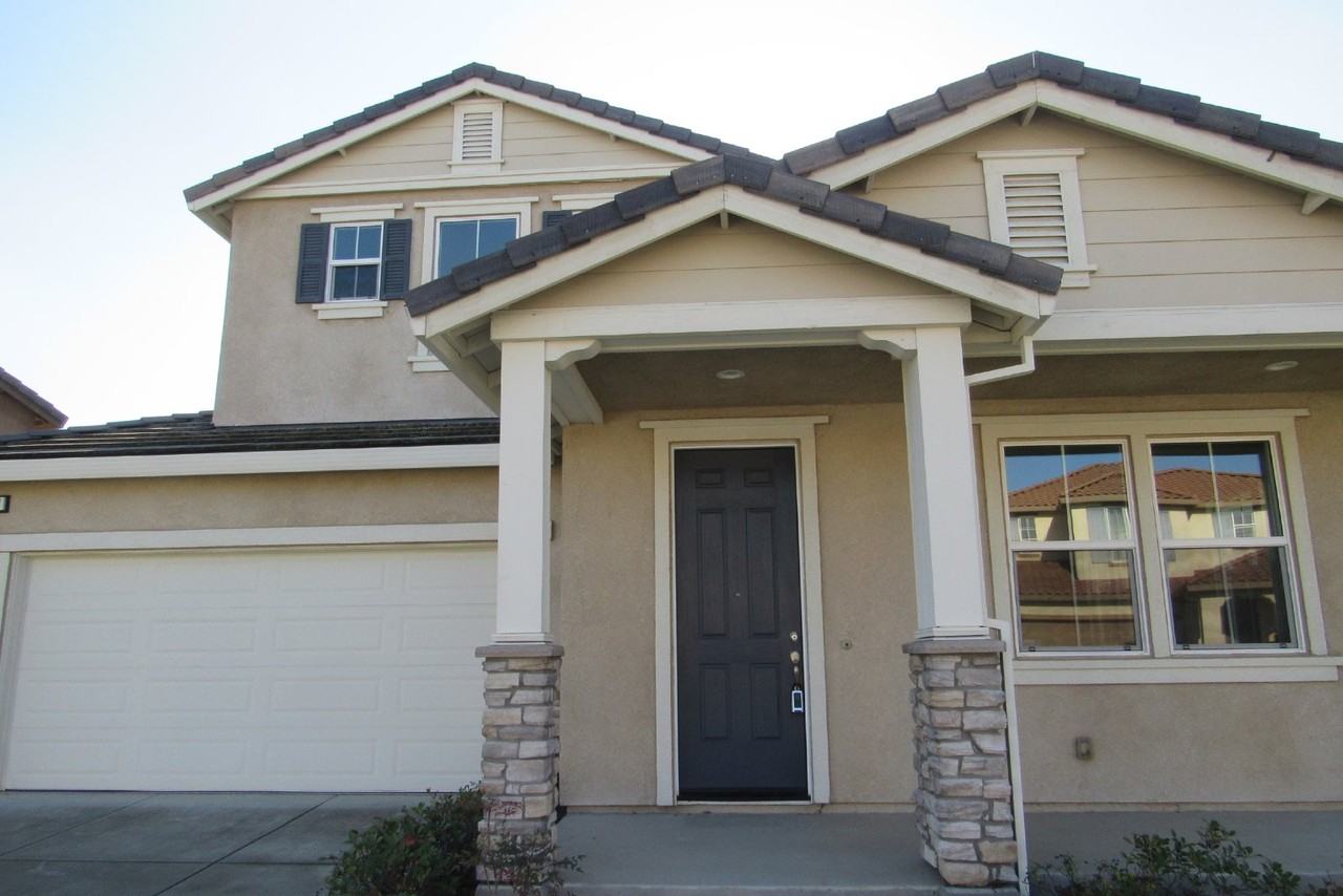 1064 Ashbridge Bay Dr - Photo 3 of 32