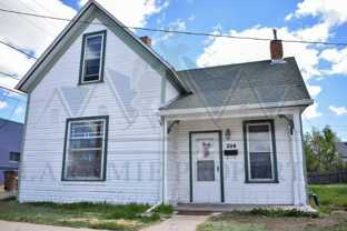 208 E Sheridan St - Photo 1 of 1