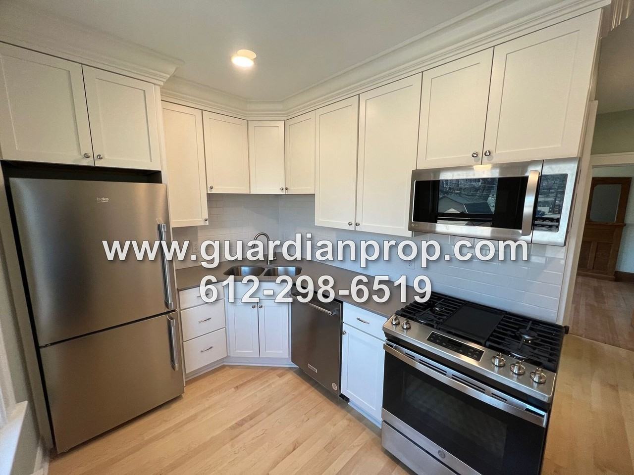 104 Snelling Ave N #106UPPER - Photo 7 of 16