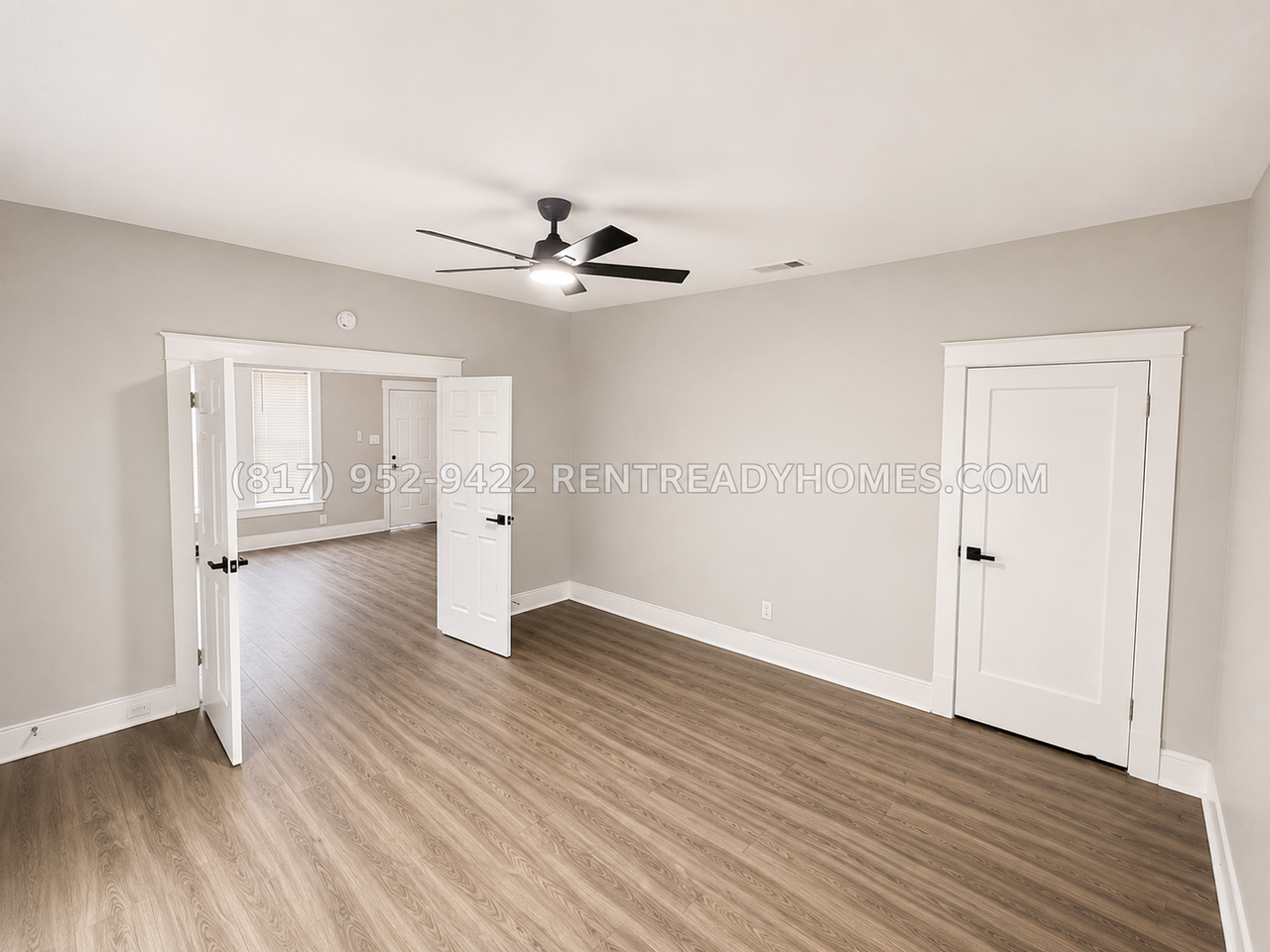 1022 E Allen Ave - Photo 3 of 7