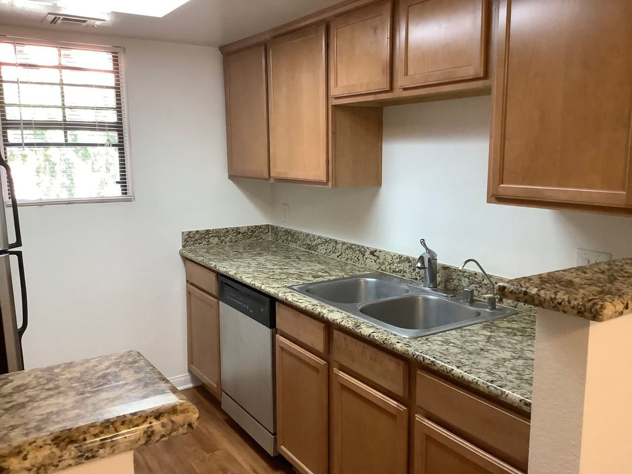 12063 Alta Carmel Ct #164 - Photo 3 of 20