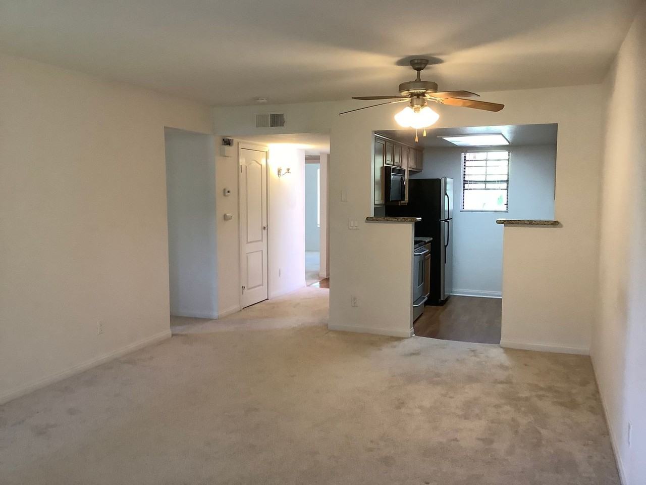 12063 Alta Carmel Ct #164 - Photo 5 of 20