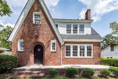 1870 Broughton St - Photo 1 of 1