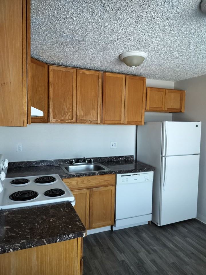 Waterfall Apartments - Photo 3 of 5
