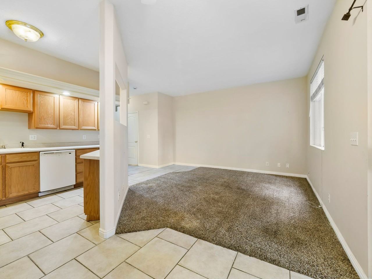 130 Peregrine Ln - Photo 5 of 29