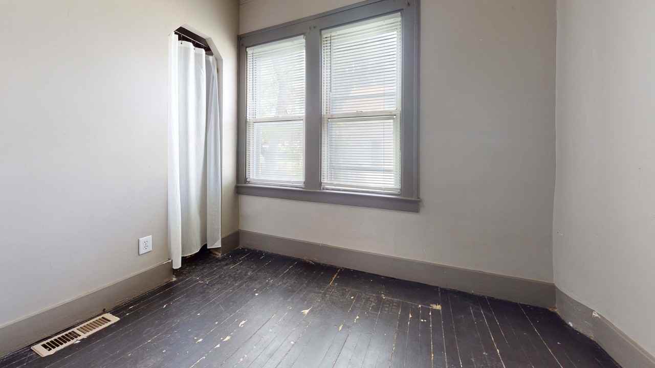 11442 Jackson - Photo 7 of 18