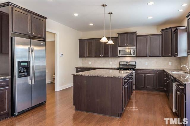 726 Weavers Ridge Dr - Photo 3 of 21