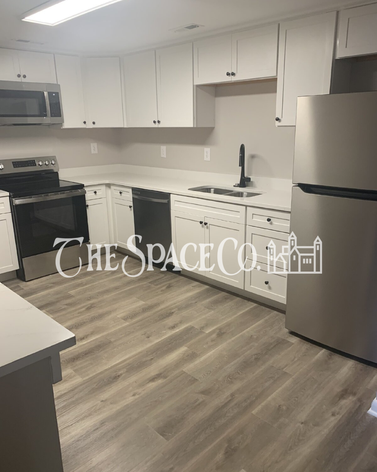 1118 Gunn Ave Unit B - Photo 4 of 10