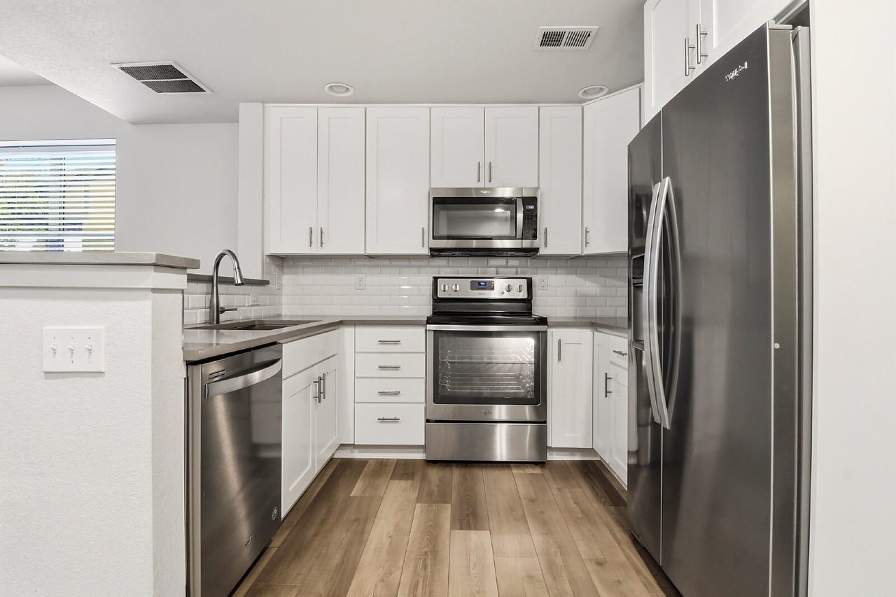 11117 E 25th Ave - Photo 6 of 35