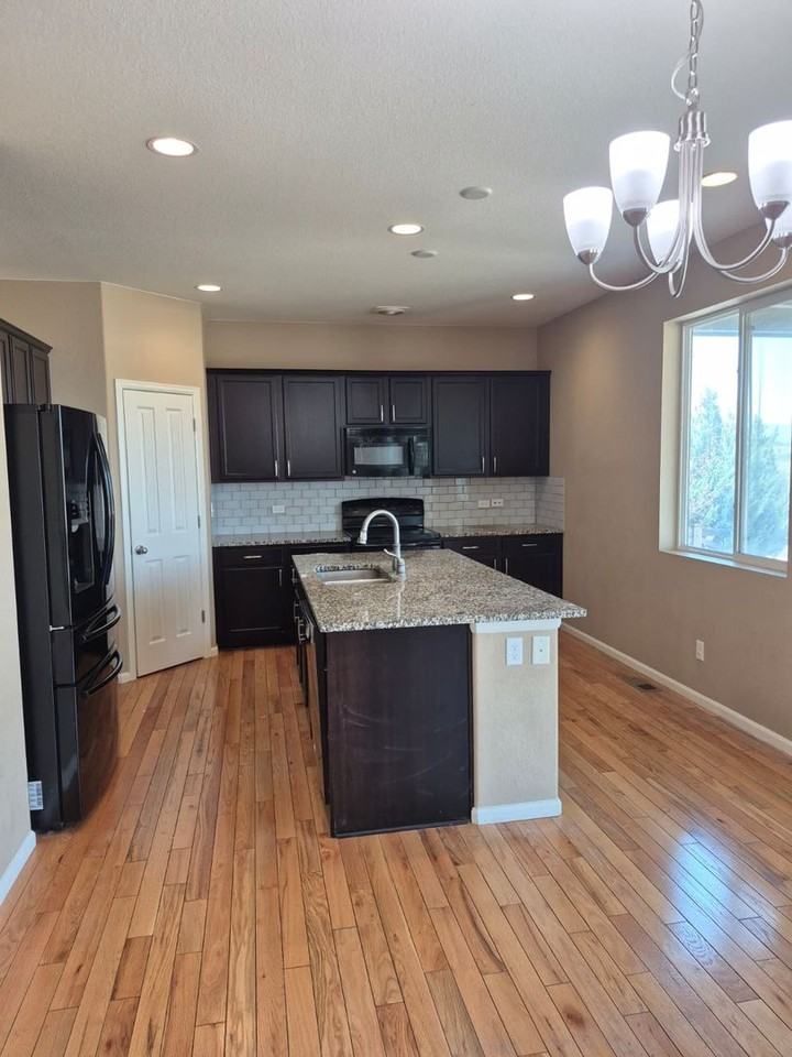 7176 Mountain Spruce Dr - Photo 4 of 17