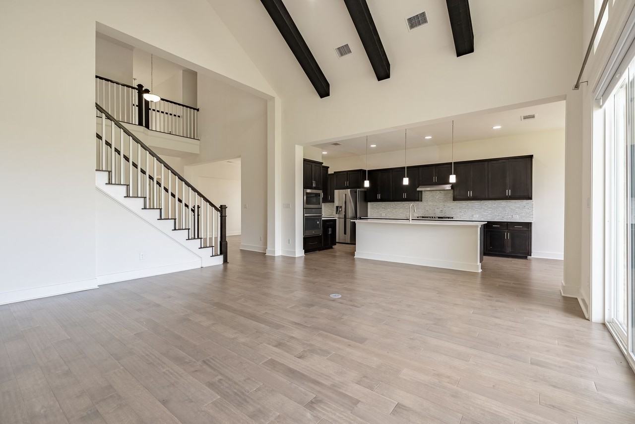 212 Eiglehart Rd - Photo 4 of 30