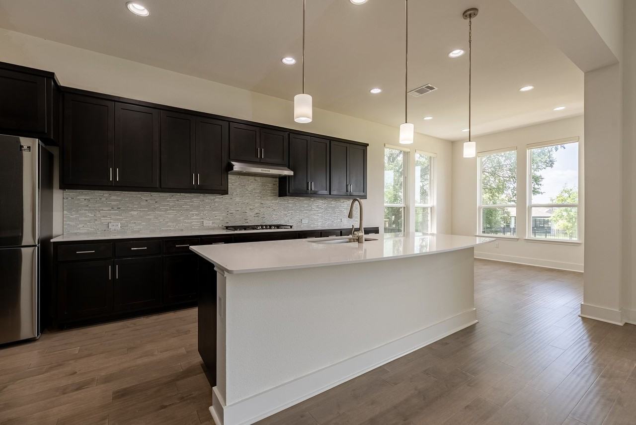 212 Eiglehart Rd - Photo 6 of 30