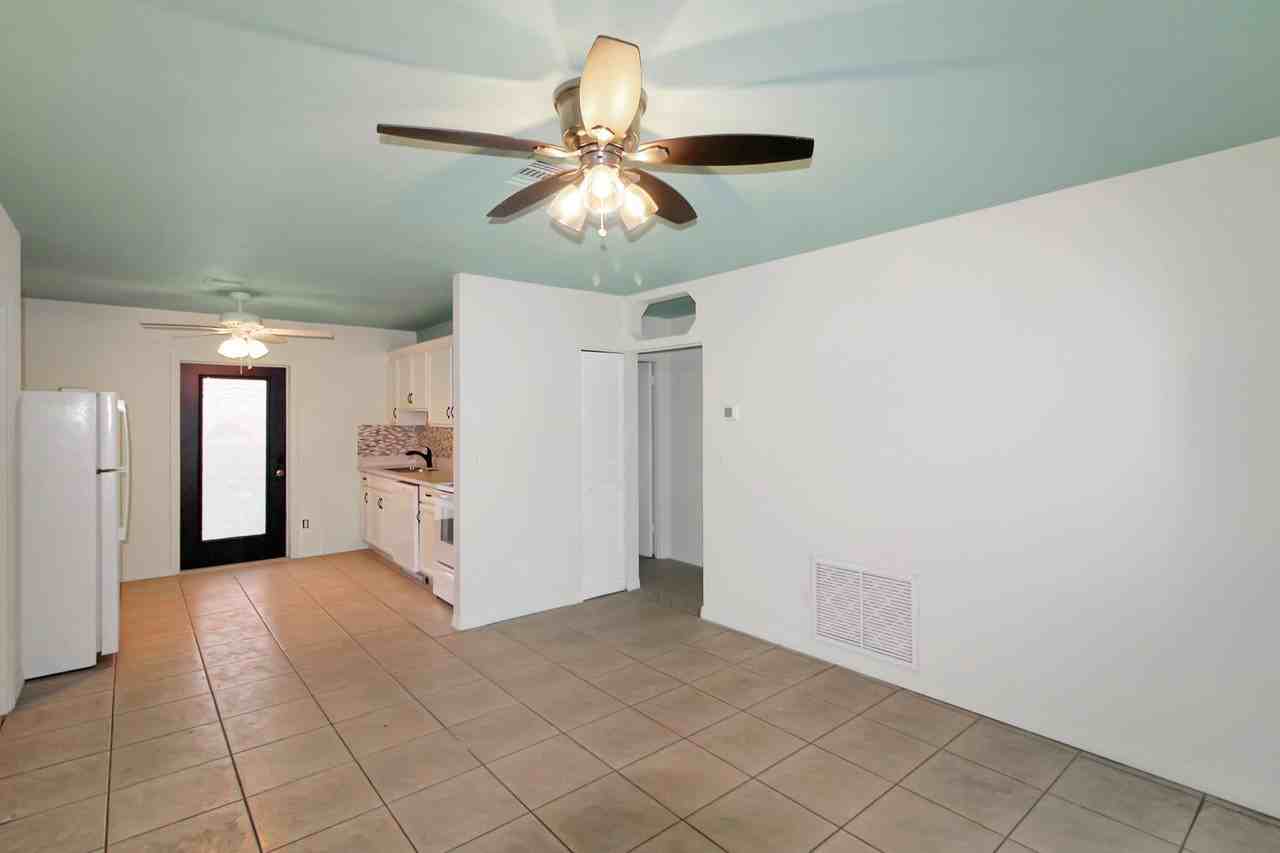 3090 Sunset Beach Dr - Photo 2 of 12