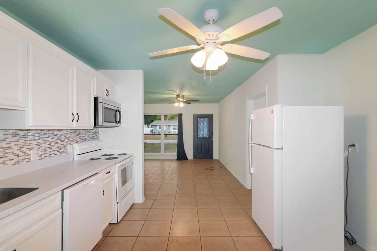 3090 Sunset Beach Dr - Photo 5 of 12