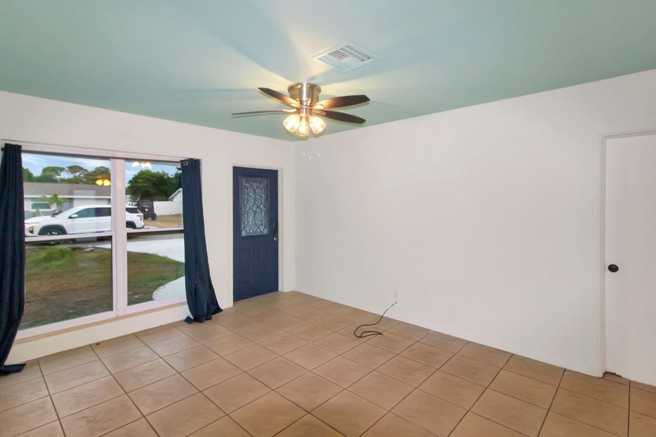 3090 Sunset Beach Dr - Photo 6 of 12