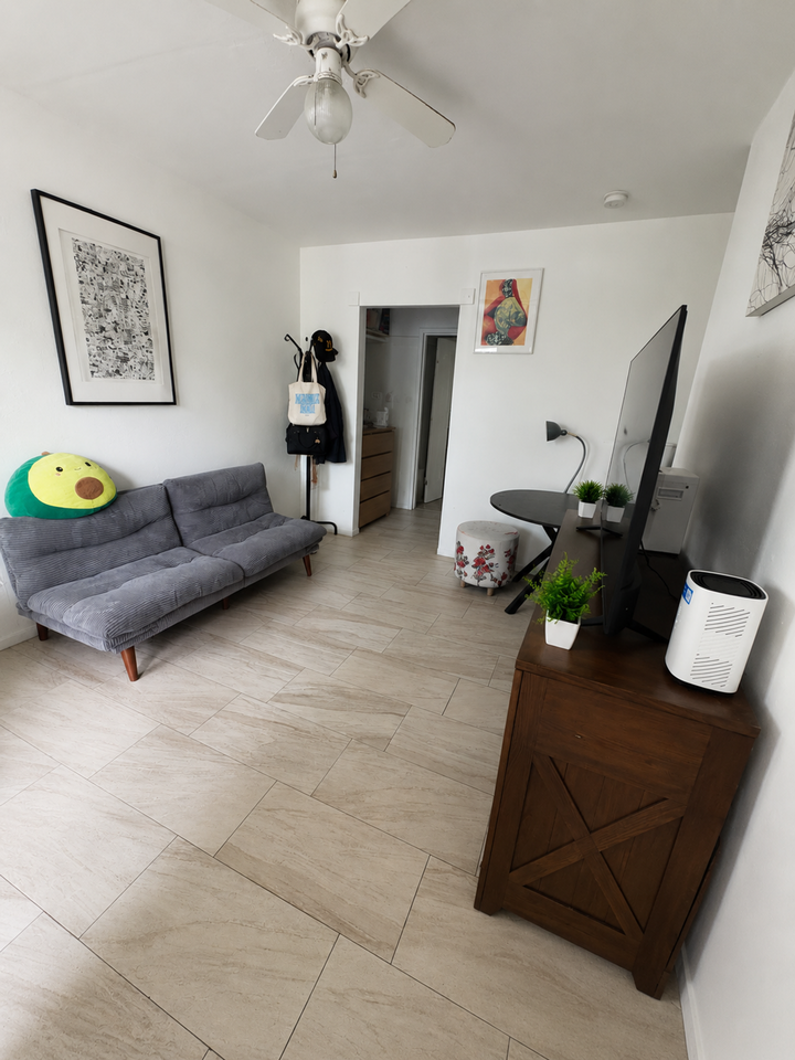 3631 Thomas Ave Miami, FL 33316 - Photo 4 of 7