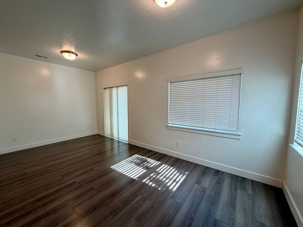 382 E 1850 N #1 - Photo 4 of 13