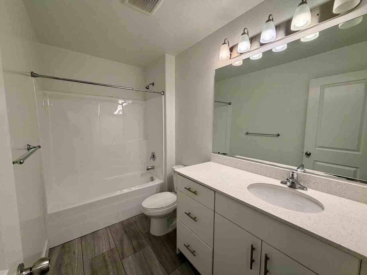 382 E 1850 N #1 - Photo 7 of 13