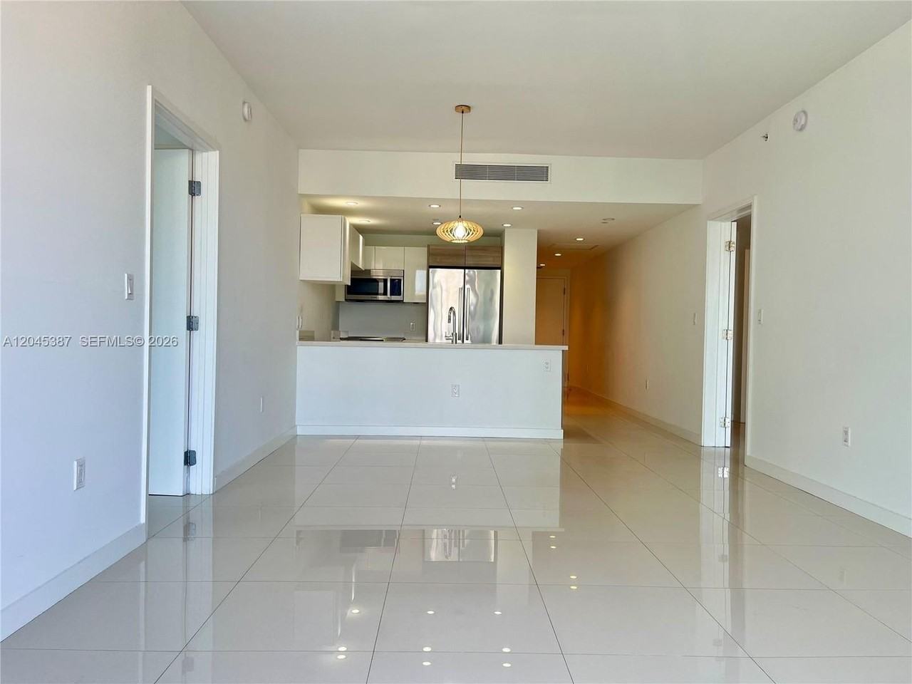 9940 W Bay Harbor Dr Unit 3bn - Photo 2 of 10