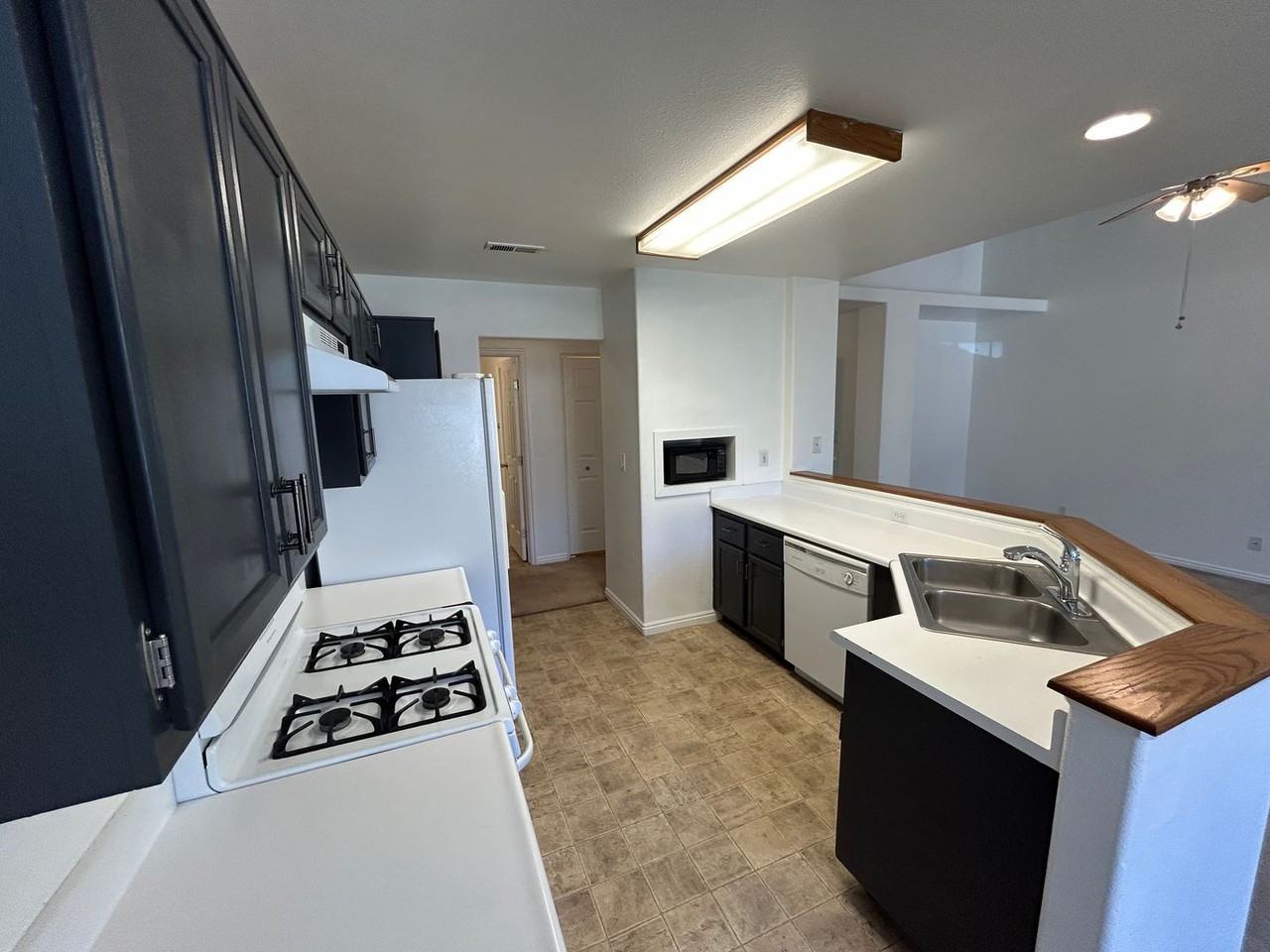 6222 W 135 N - Photo 5 of 21