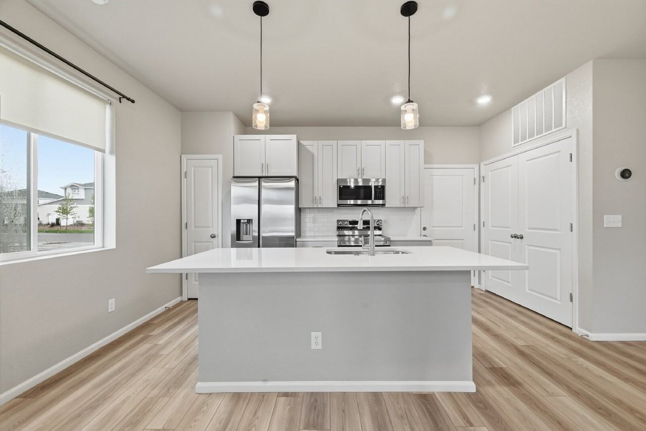 5764 Dakan Loop - Photo 6 of 38