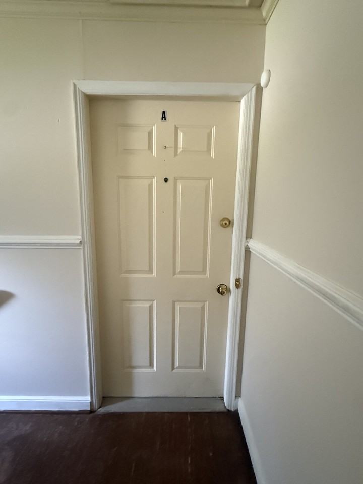 100 Otway Dr - Photo 3 of 10